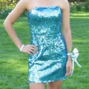 Hannah S short sequined prom dress size 0